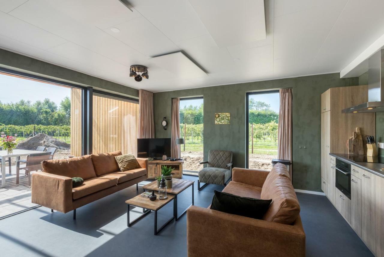 Welcome In - Vakantiehuis 6 En 12 Personen, Vroondijk In Vrouwenpolder Bagian luar foto